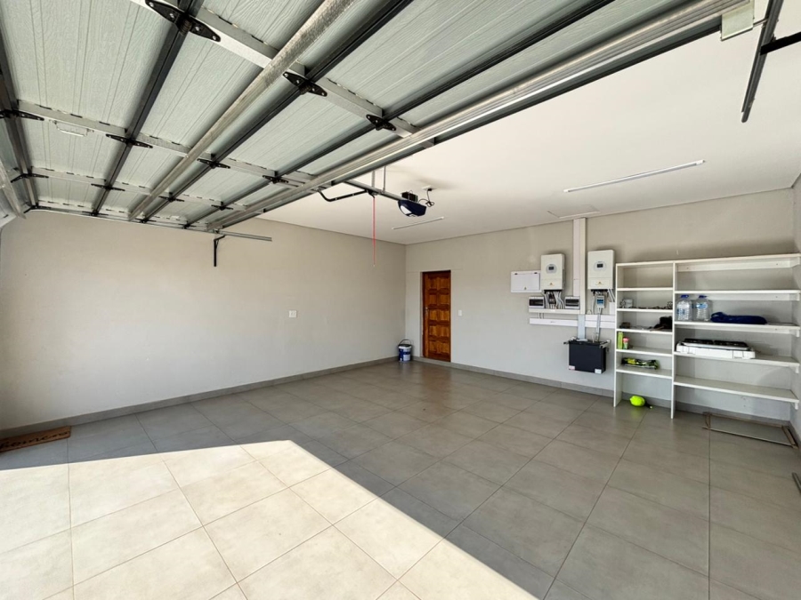 3 Bedroom Property for Sale in Van Der Hoff Park North West